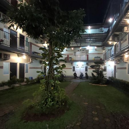 Puspiptek Residence Syariah Mitra Reddoorz Serpong Luaran gambar